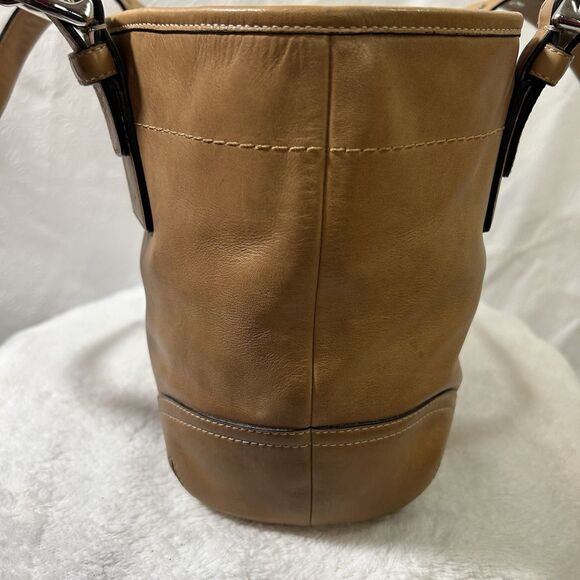 VTG Coach Tan Leather Soho Shoulder Handbag Purse M05D-9544 & Matching Wristlet - Picture 5 of 14